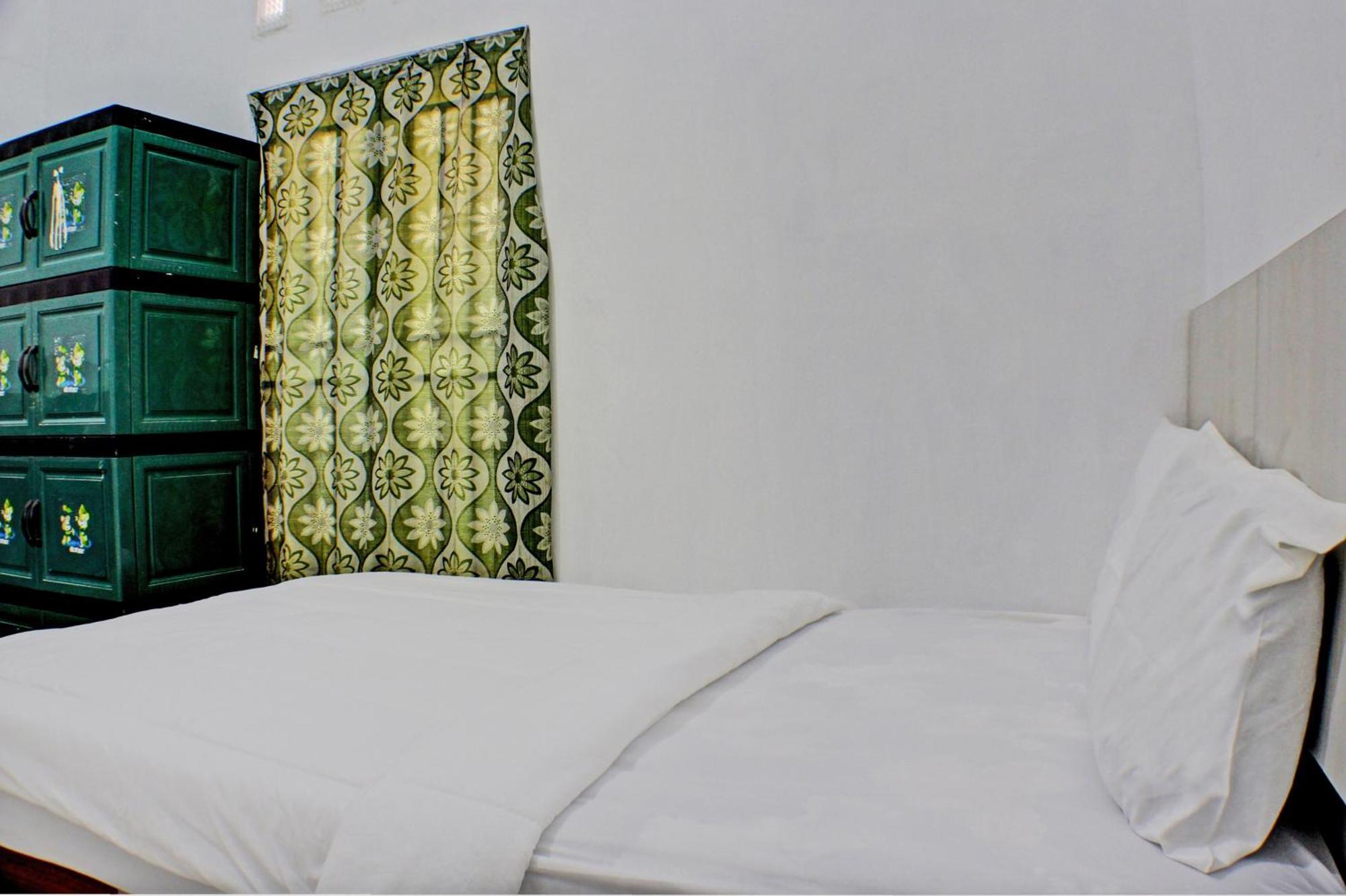 Hotel Oyo Life 93138 Anugrah Kost Syariah Bandar Lampung Exterior foto